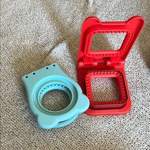 Red and Blue Sandwich Cutter Set